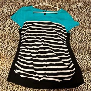 Maurice’s short sleeve sweater shirt